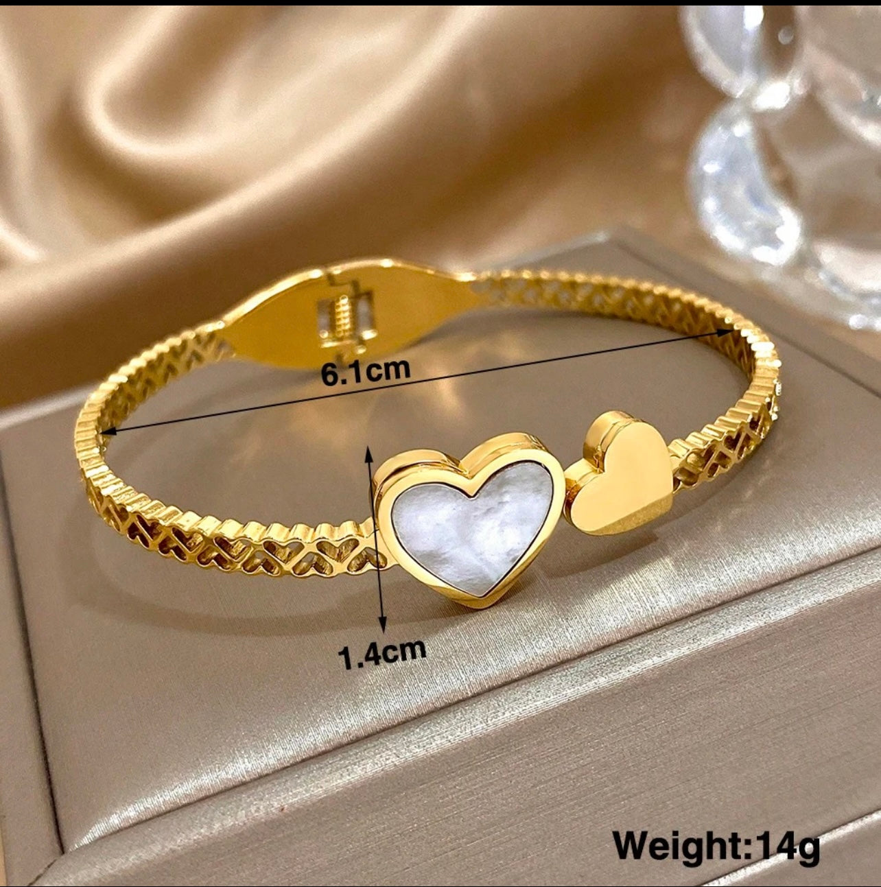 18K Gold Plated Heart Bangle Bracelet β Mother of Pearl Romantic Jewelry