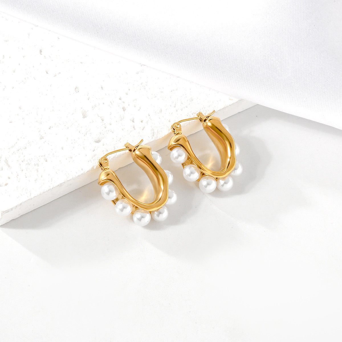 14K Gold Plated Simple U Shape Style Artificial Pearls Stainless Steel Ear Studs