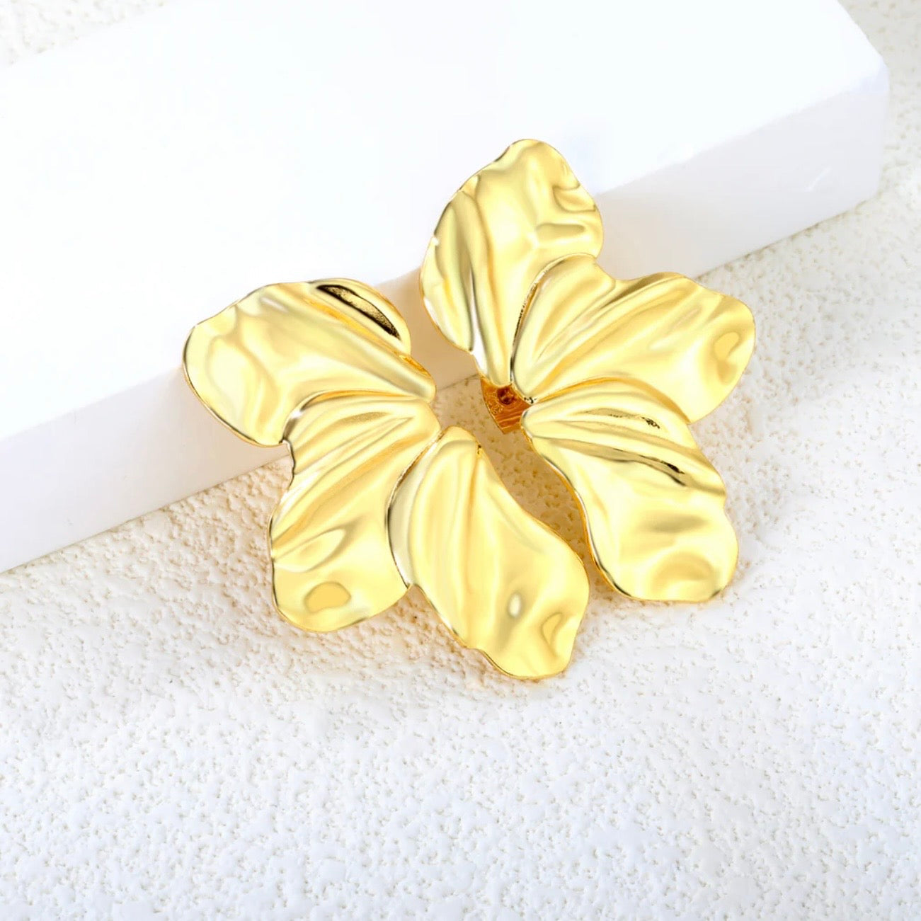 Sculpted Gold Statement Earrings – 18K Gold Plated Stainless Steel