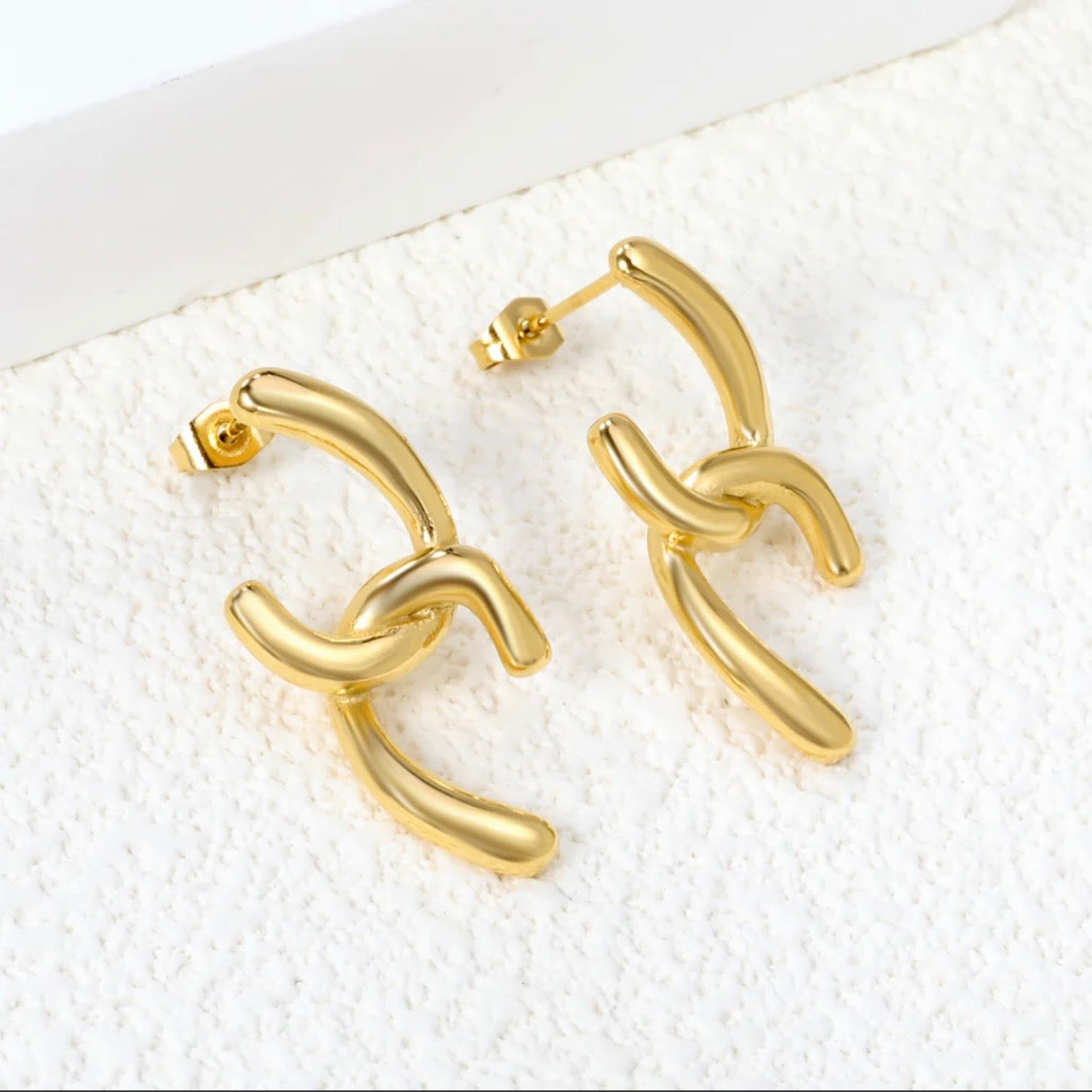 Twist Knot Gold Stud Earrings – 18K Gold Plated Stainless Steel, Waterproof & Hypoallergenic