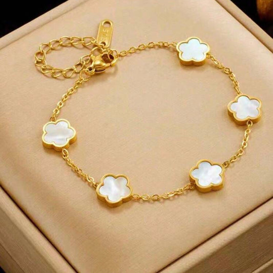 Gold Clover Mother of Pearl Bracelet | Elegant Minimalist Lucky Flower Chain