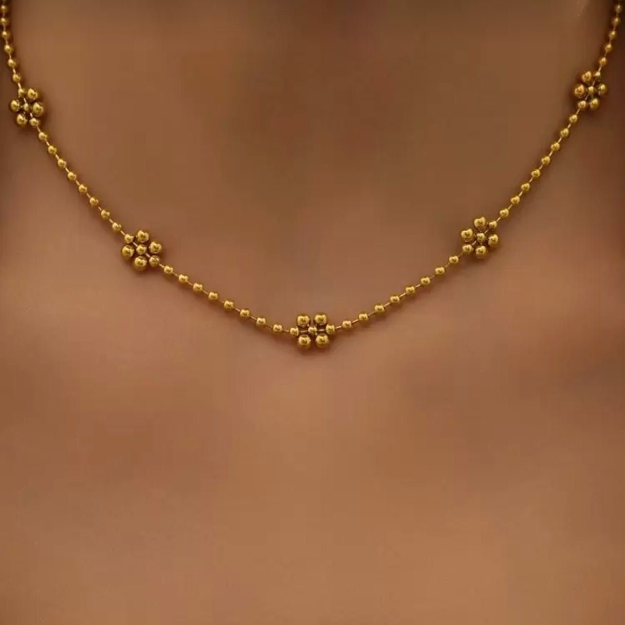 18K Gold Plated Beaded Flower Choker Necklace – Minimalist Dainty Jewelry