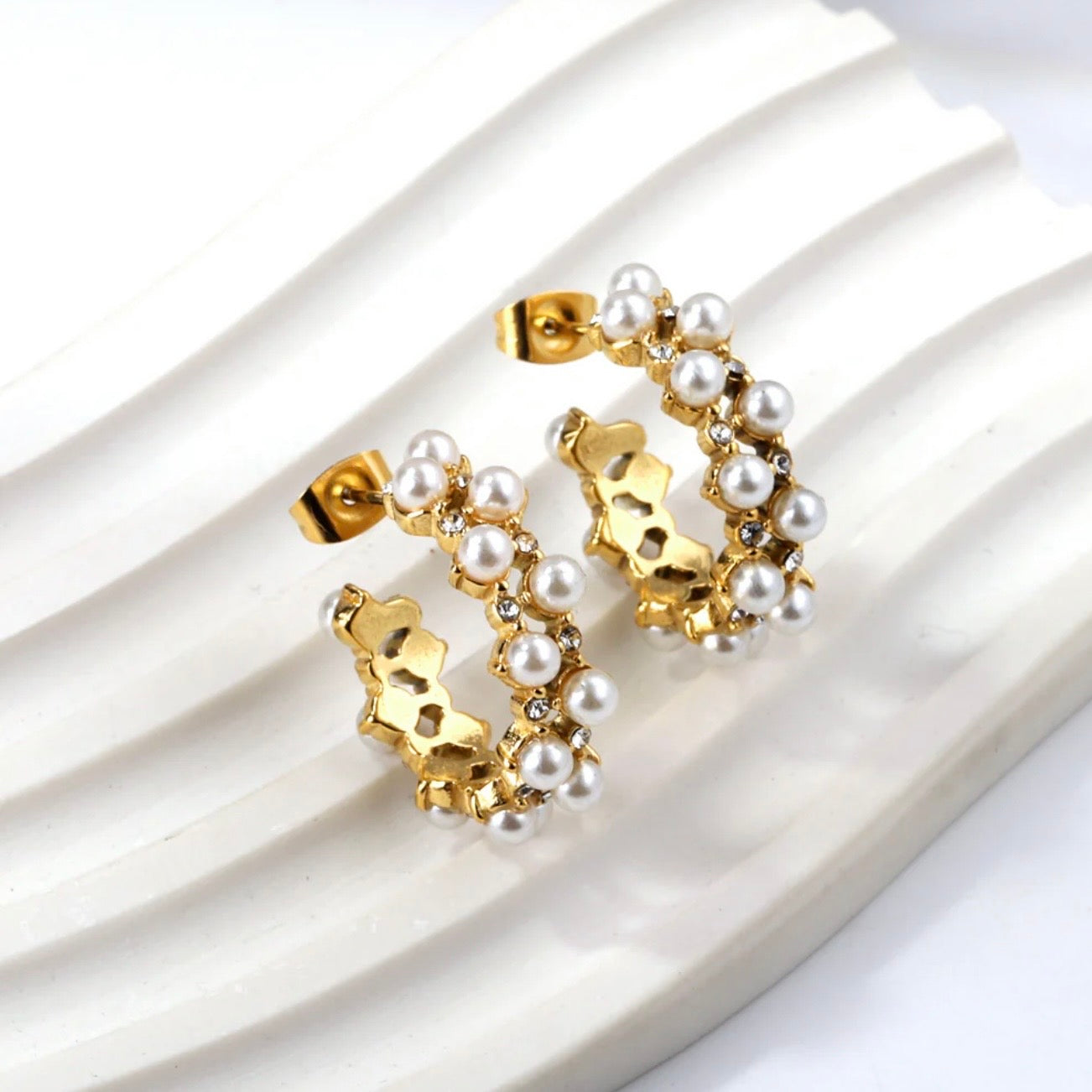 18K Gold Plated Pearl Hoop Earrings – Stainless Steel, Hypoallergenic