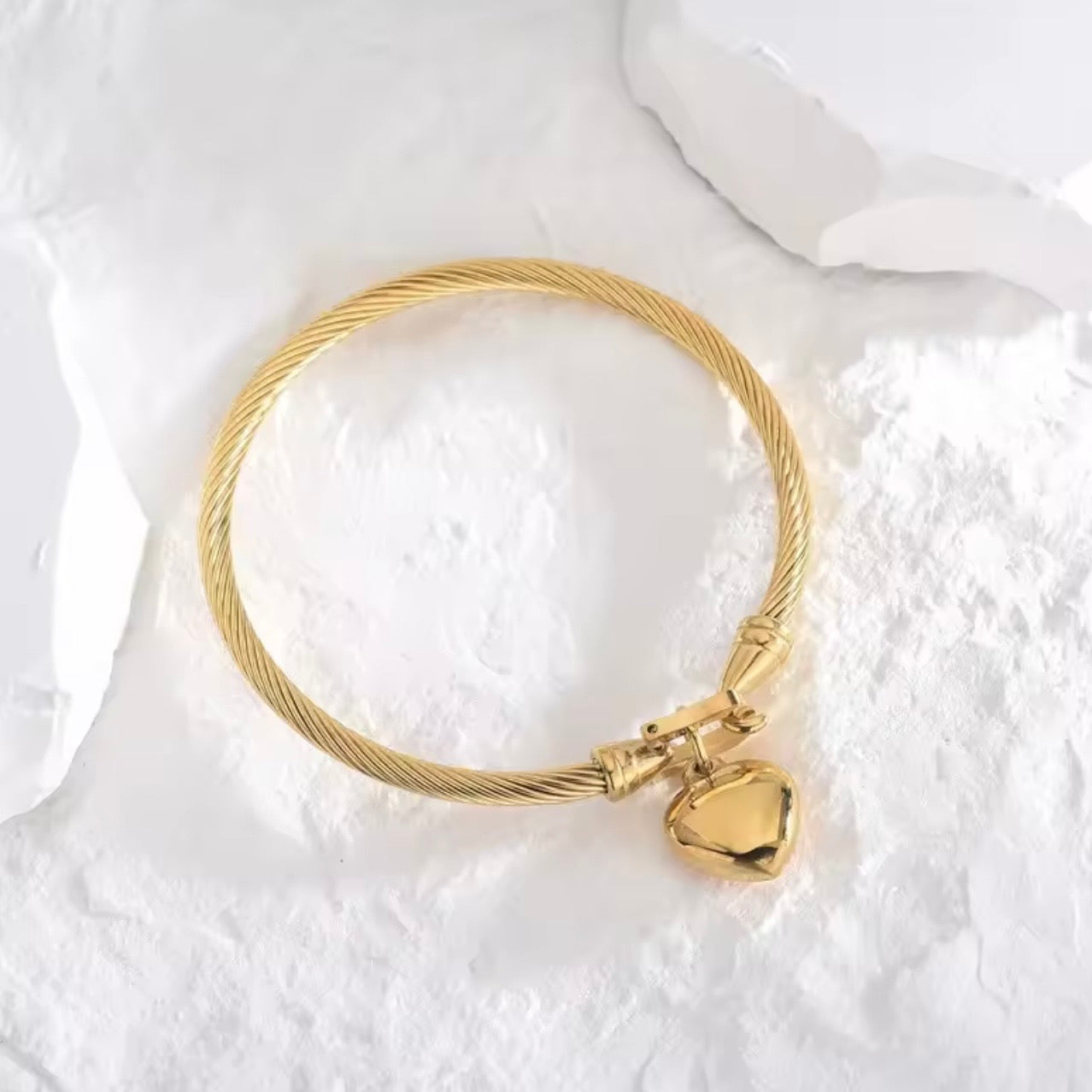 18K Gold Plated Heart Charm Cable Bangle | Waterproof Stainless Steel