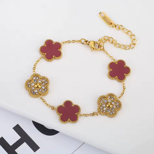 Red Clover & Crystal Gold Bracelet – Elegant Charm Bracelet