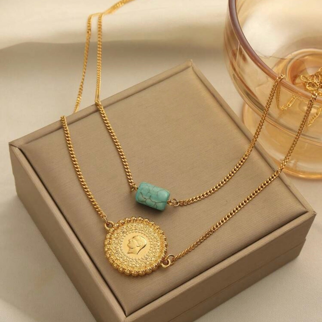 Gold Coin & Turquoise Double Layer Necklace – Elegant Minimalist Jewelry