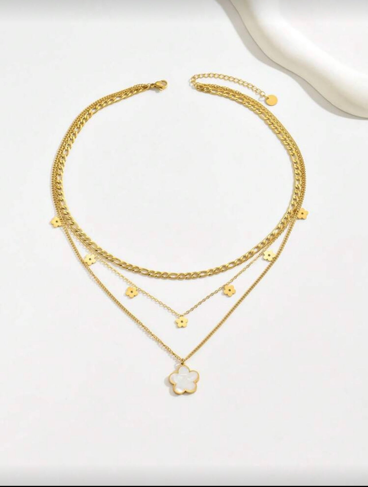 Gold Clover Layered Necklace – Elegant 3-Layer Chain with Flower Charms