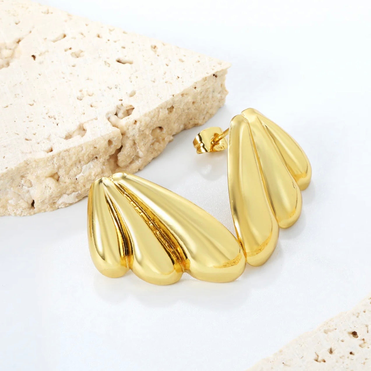 Gold Sculpted Stud Earrings – 18K Gold Plated Stainless Steel