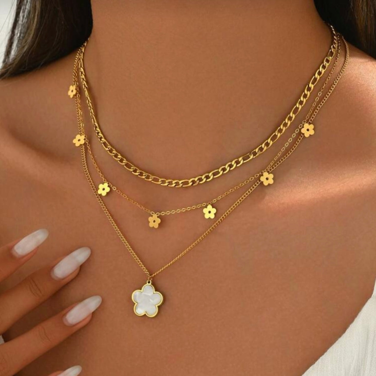 Gold Clover Layered Necklace – Elegant 3-Layer Chain with Flower Charms