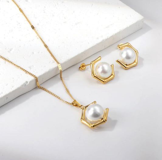 Gold Bamboo Pearl Jewelry Set – 18K Gold Plated Stainless Steel | Earrings + Necklace